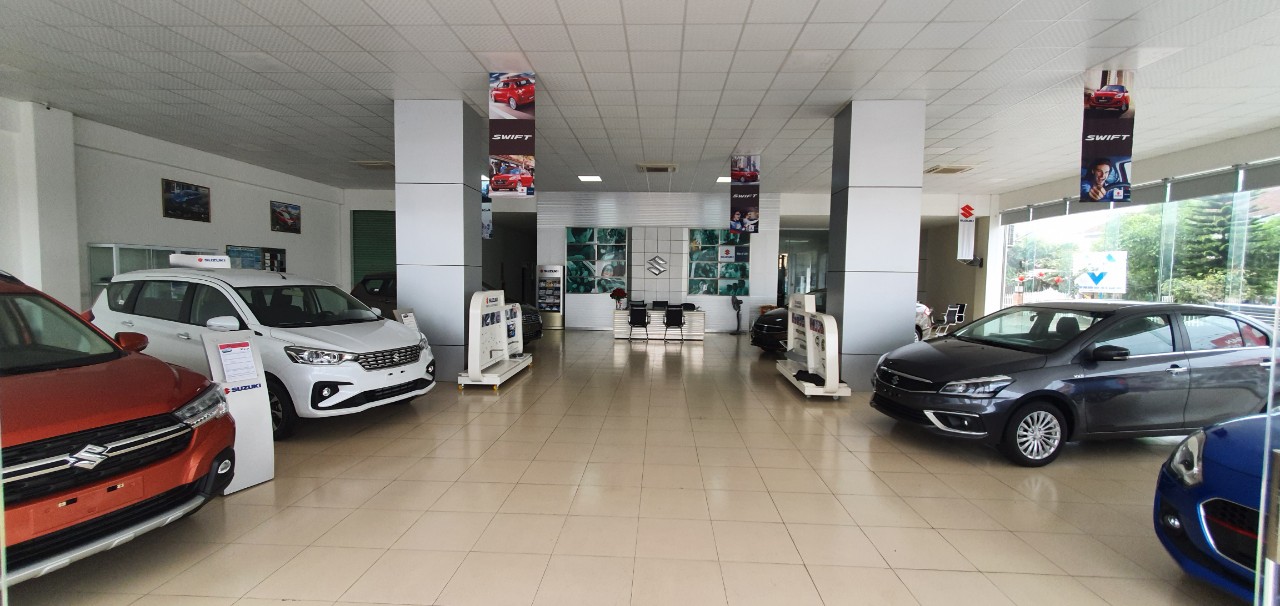 Không gian trưng bày Suzuki Vinh